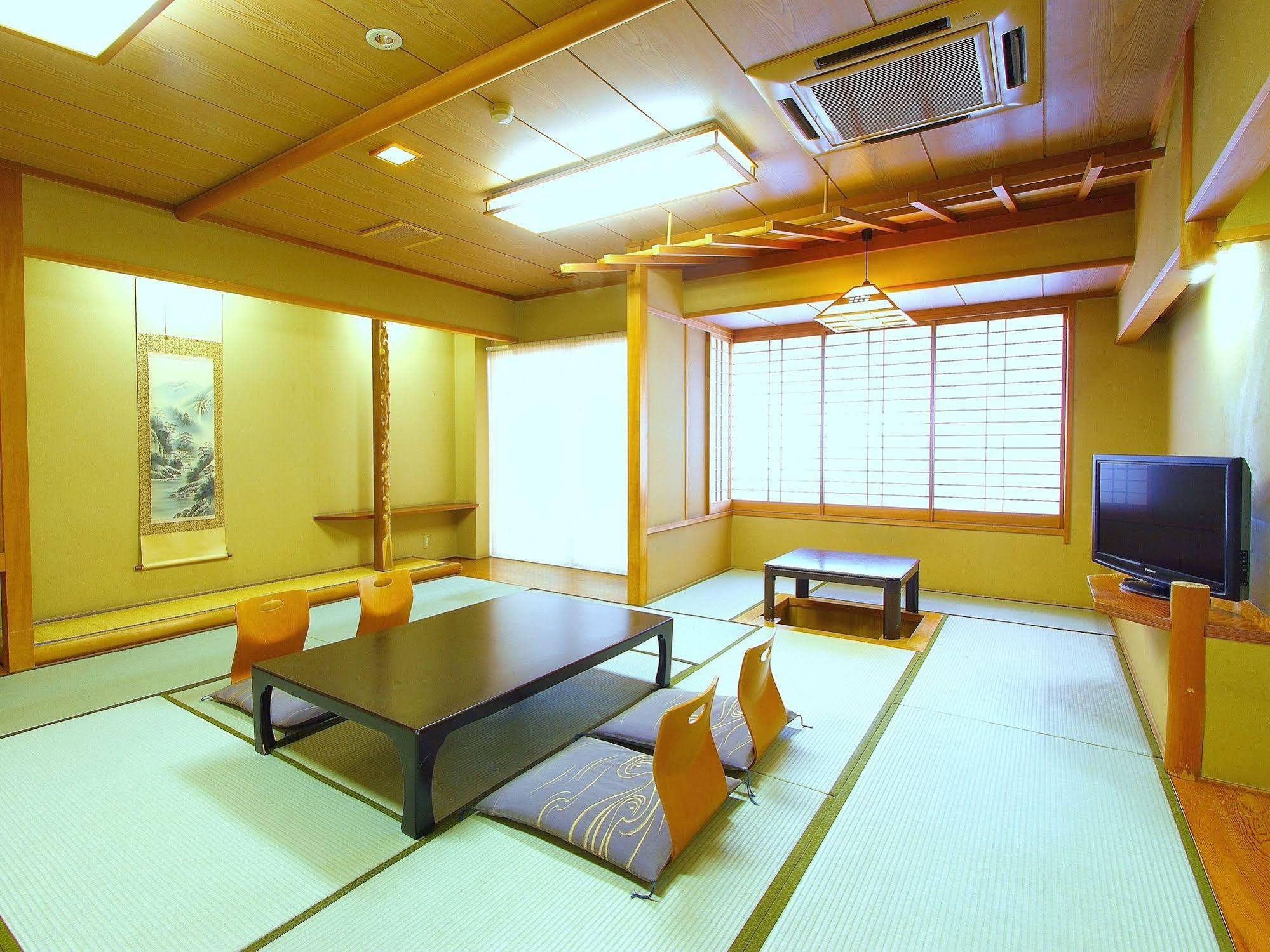 Isawa View Hotel Fuefuki Exterior photo