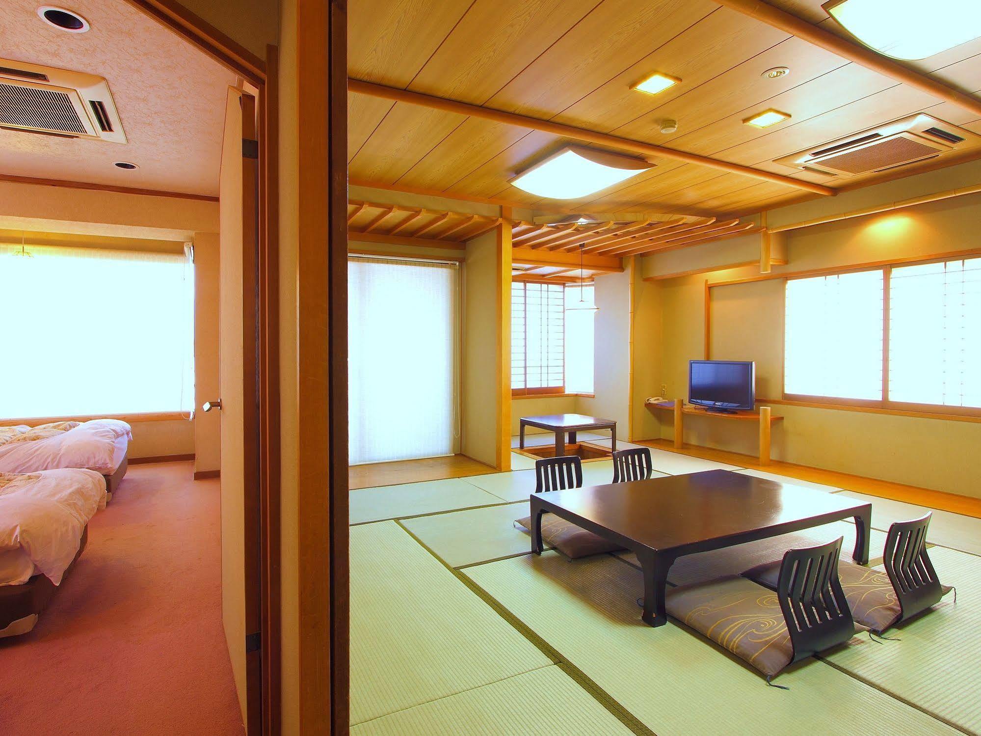 Isawa View Hotel Fuefuki Exterior photo